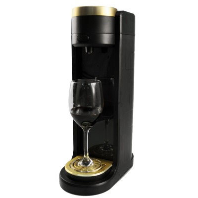 Fashionable wine decanter with cooler box for bars and clubs